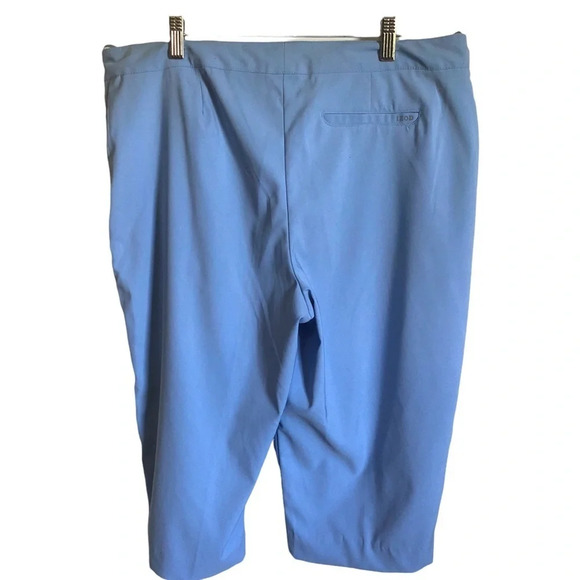 5/$25 
Izod  Ladies Golf Capris Light Blue 12 Tennis Golf Sports Lightweight - Picture 2 of 5